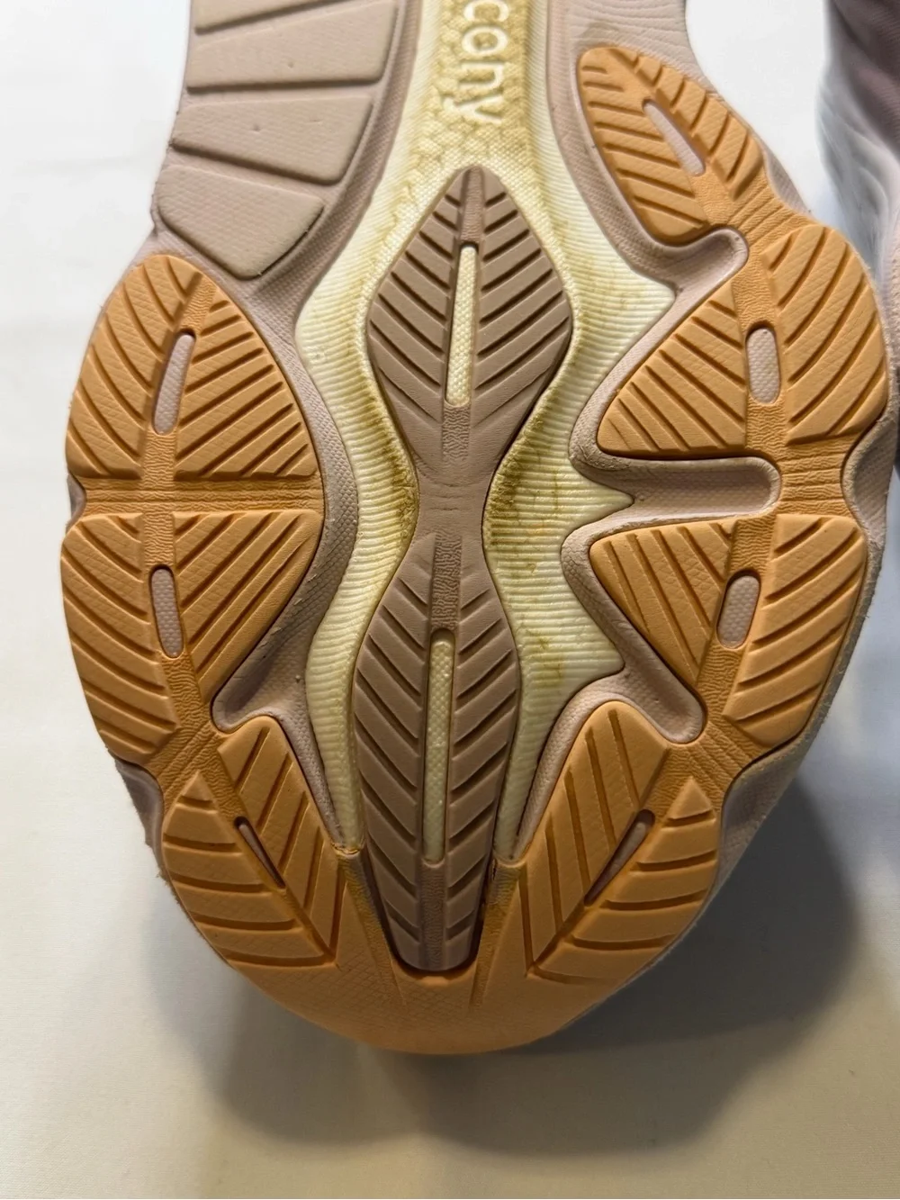 Saucony Hurricane 24 Women’s Cloud/Bloom Running Shoes